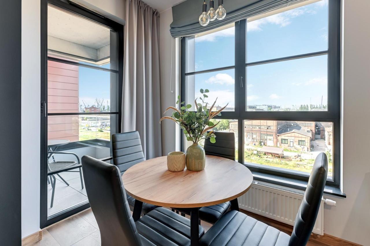 Doki Living & Foodhall By Downtown Apartments Gdańsk Exterior foto