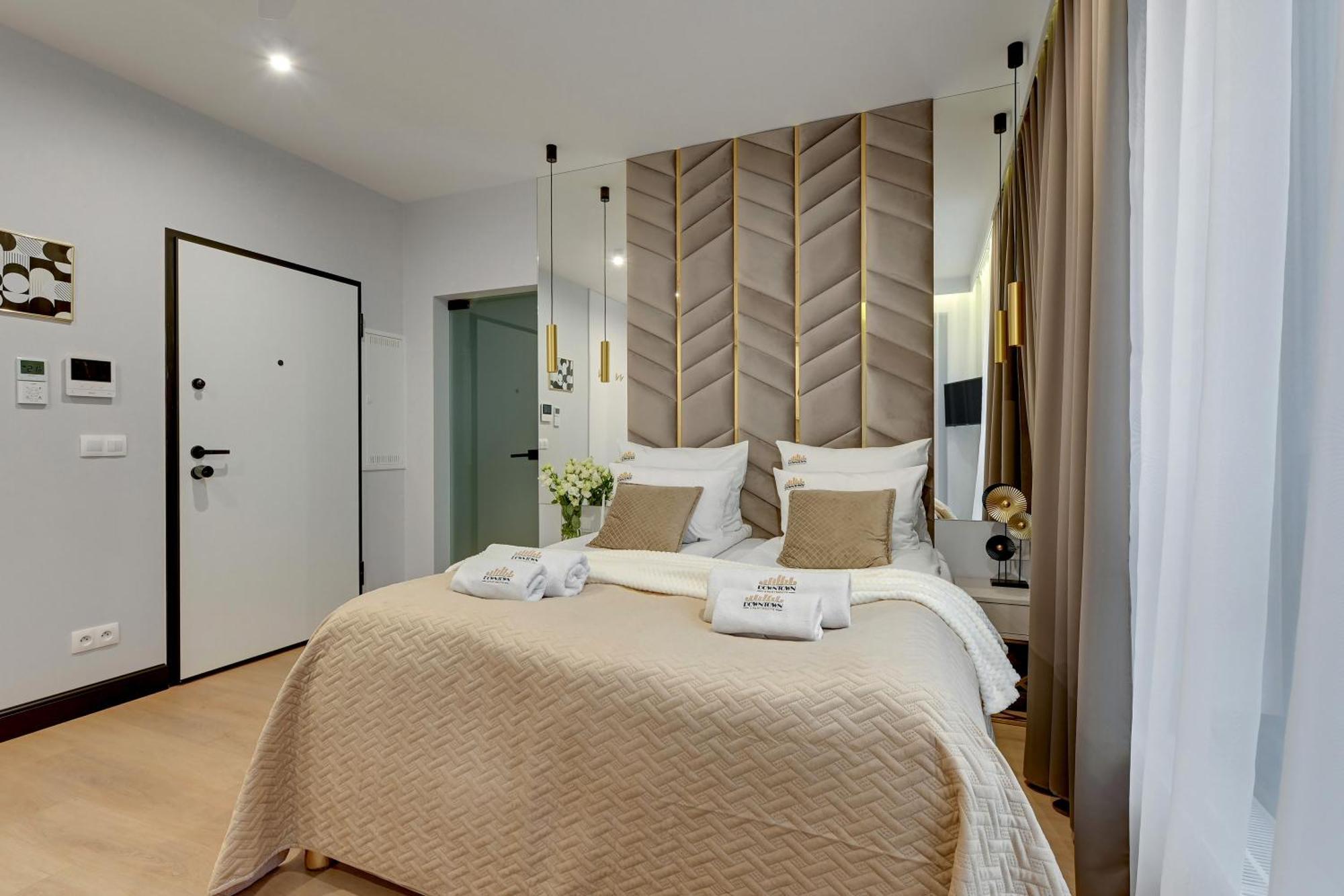 Doki Living & Foodhall By Downtown Apartments Gdańsk Exterior foto