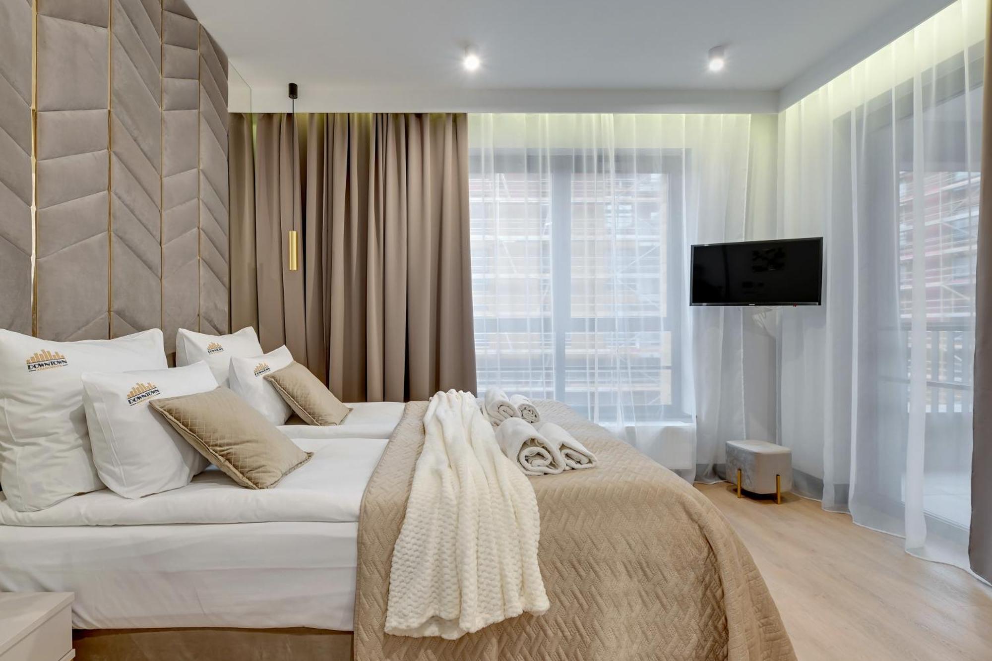 Doki Living & Foodhall By Downtown Apartments Gdańsk Exterior foto